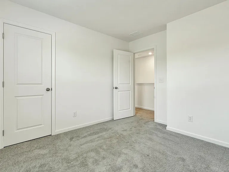 5010 Highwood Dr NE — Photo 28