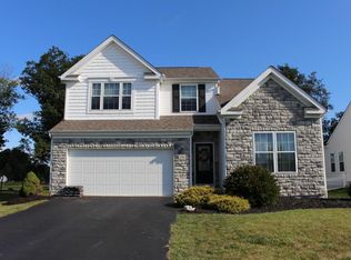 586 Black Hawk Dr, Marysville, OH 43040