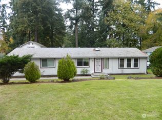 8020 NE 155th St, Kenmore, WA 98028