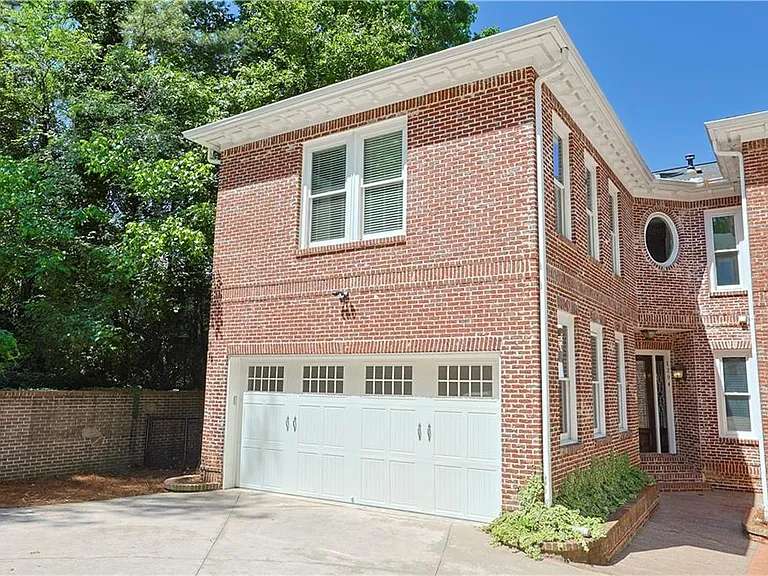 1294 Lenox Park Blvd — Photo 80