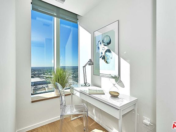 4th image of 889 Francisco St Unit 3703