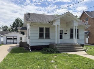 2822 6th St, Peru, IL 61354