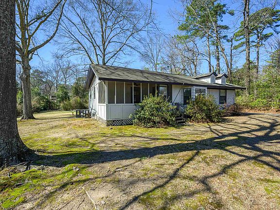 2nd image of 2229 Farley Rd