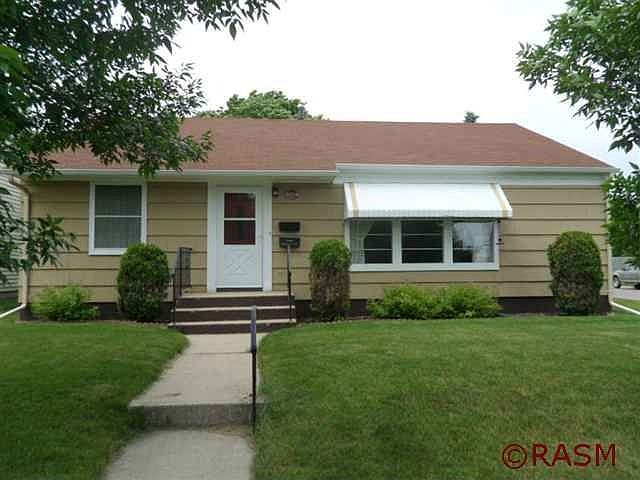 1st image of 324 N Washington Ave