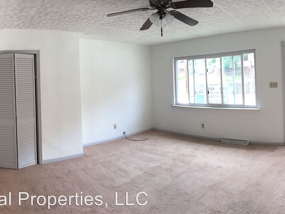 2nd image of 902 North Ave