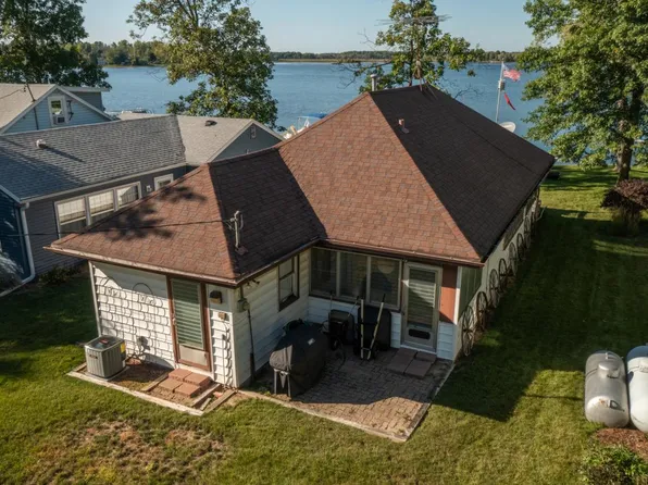 W1069 Kettle Moraine LANE, Campbellsport, WI 53010