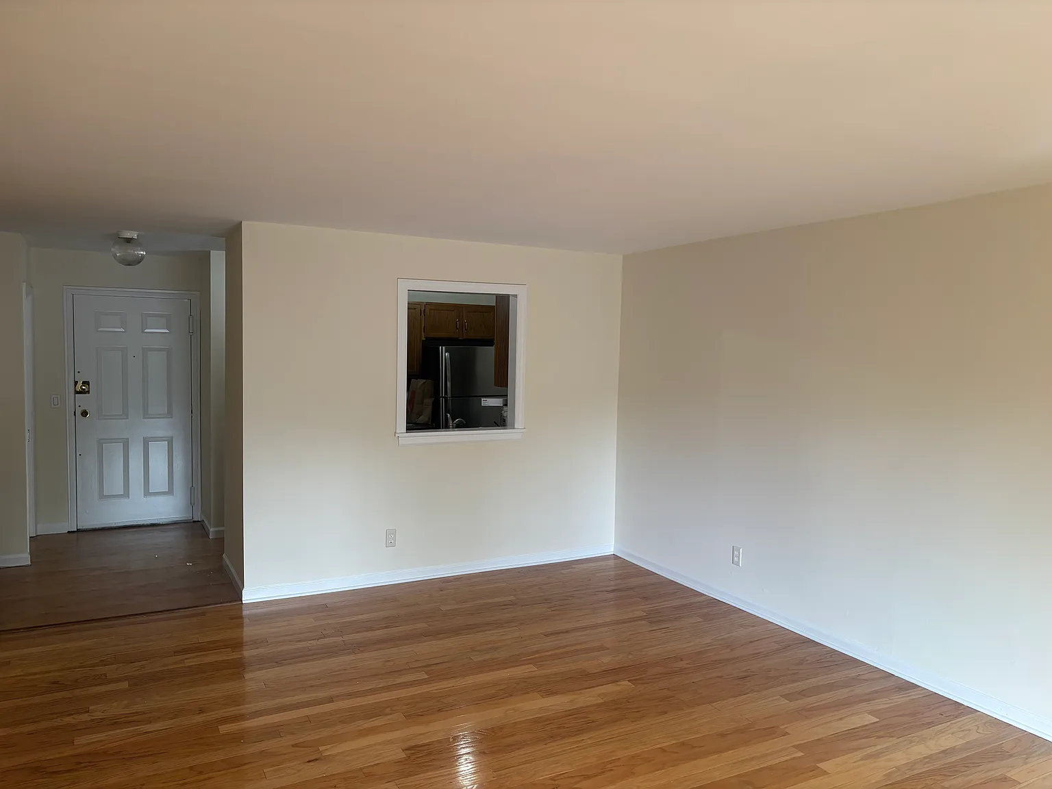 1 bed, 750 sqft, $2,395 — Photo 4