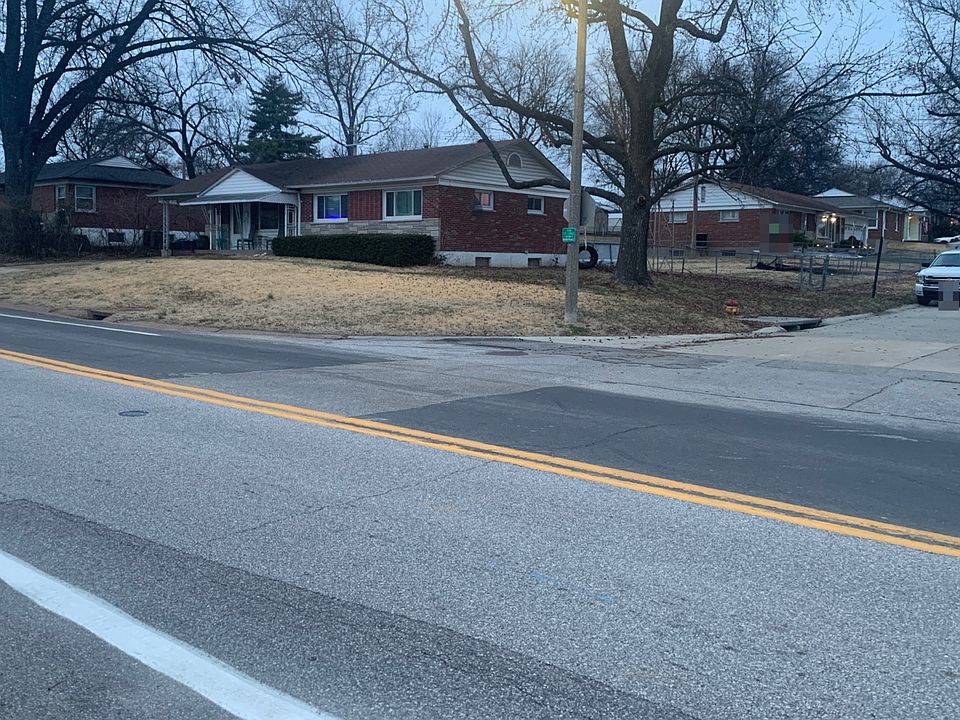 2nd image of 7001 Heege Rd