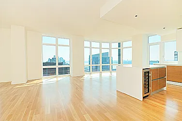 Rented by Adriana Arciello, LREB