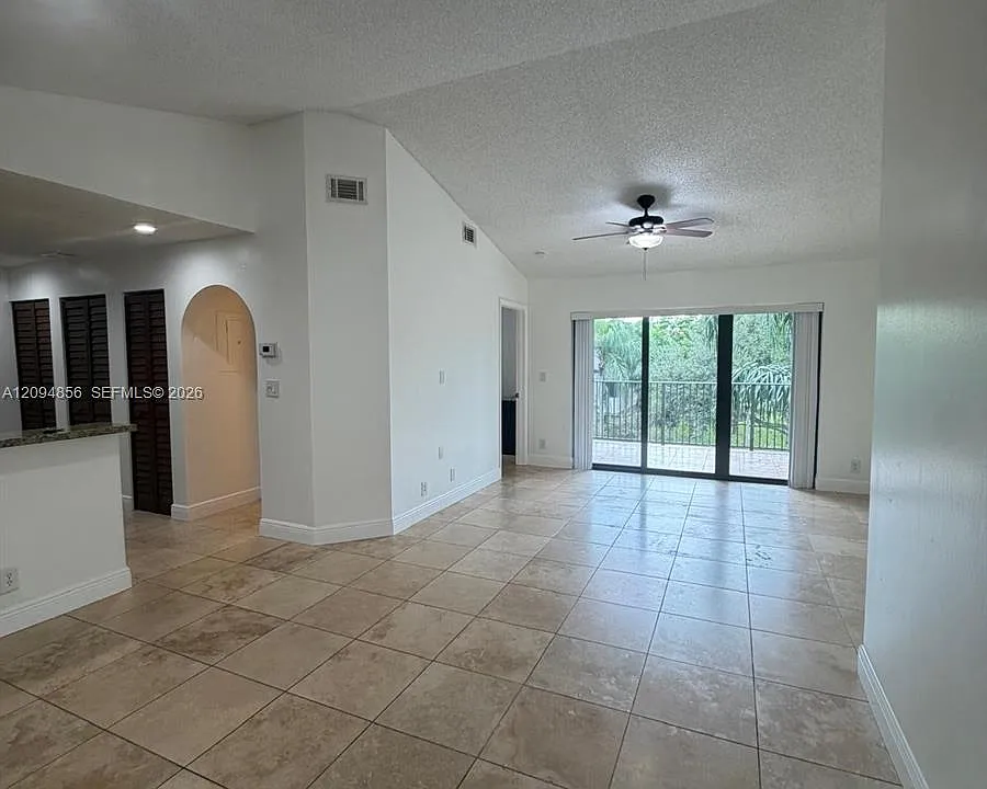 10125 W Sunrise Blvd #303