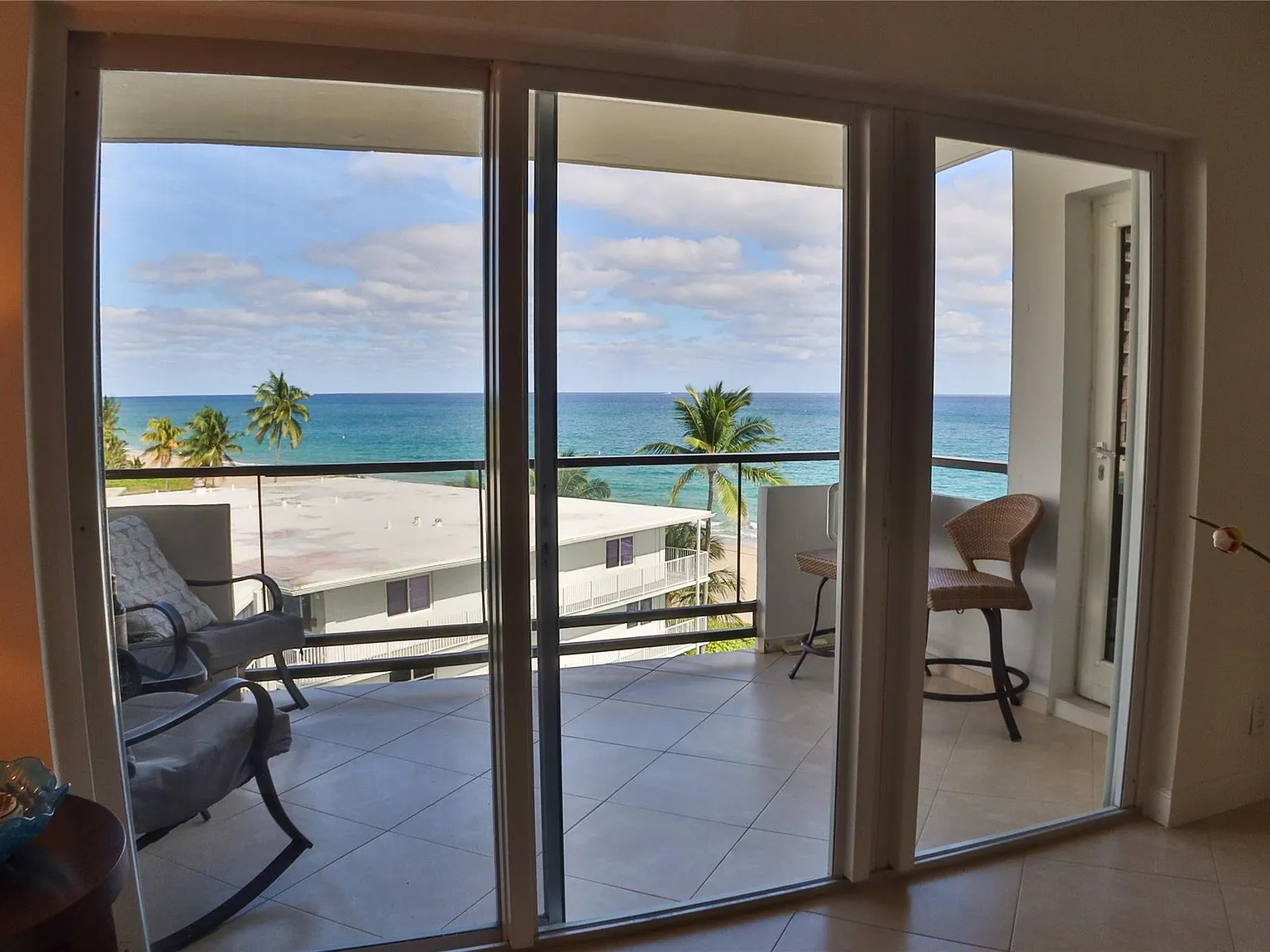2 bed, 2.0 bath, 1250 sqft, $2,900 — Photo 2