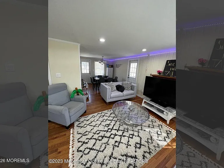 32 Baker Dr — Photo 3
