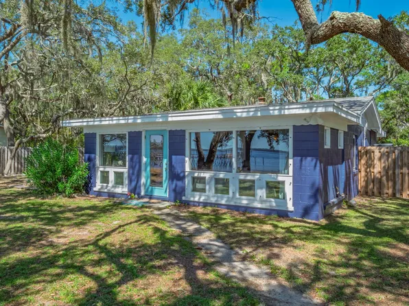 567 Mashes Sands Rd, Panacea, FL 32346