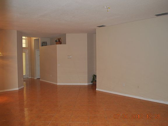 5th image of 2510 Aster Cove Ln