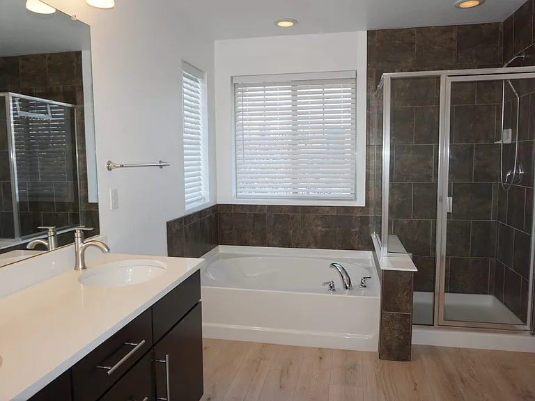 7952 E 49th Pl — Photo 9