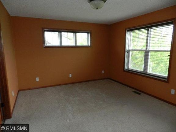 4th image of 3028 Cottage Ln N