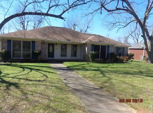 106 Yorkshire Dr, Dothan, AL 36305
