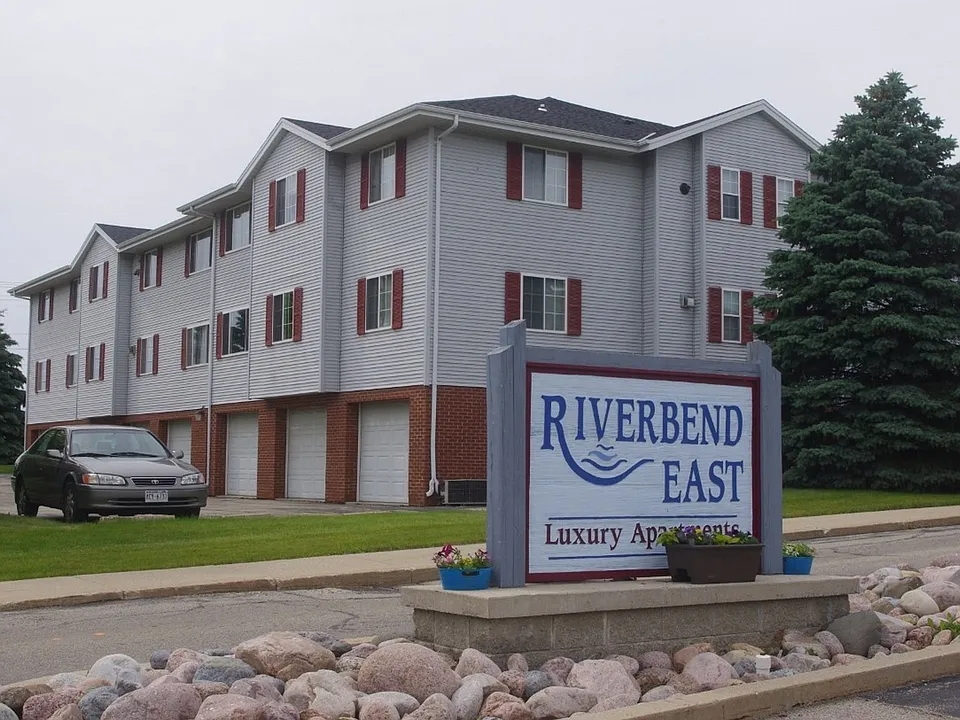 Riverbend East Apartments