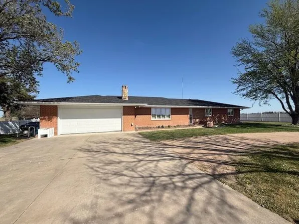 1494 110th Ave, Larned, KS 67550