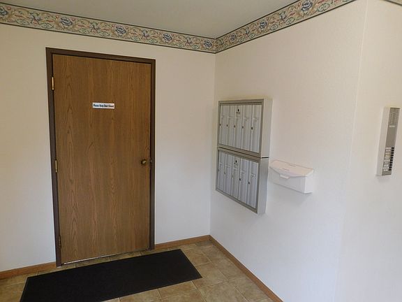 3rd image of 261-271 Oakwood Ave #133