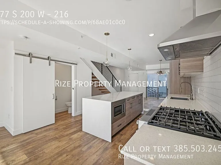 877 S 200 W #216 — Photo 4