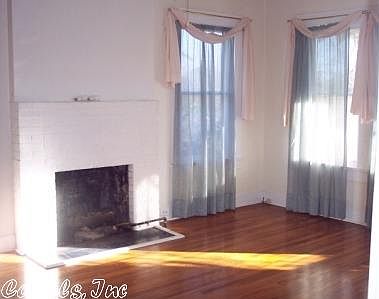 4th image of 1309 Hamilton Ave