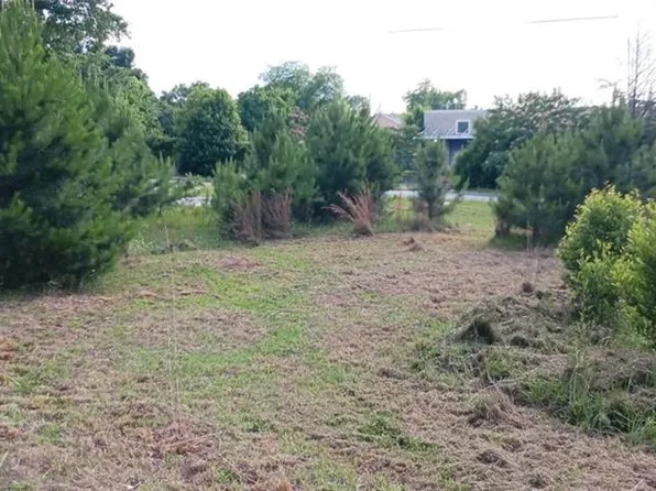 1740 Dixon Dr, Macon, GA 31204