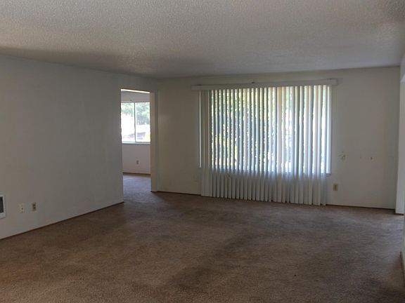 2nd image of 3703 Grandview Dr W