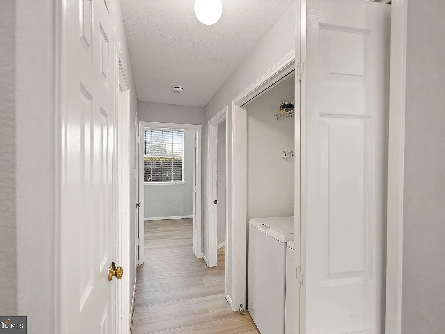 668 Gateway Dr SE — Photo 4