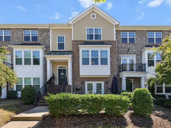 9352 Wooden Rd, Raleigh, NC 27617