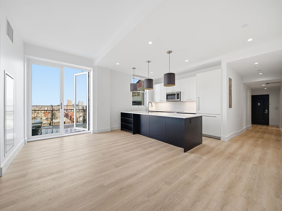 1st image of 30 Morningside Dr APT 703