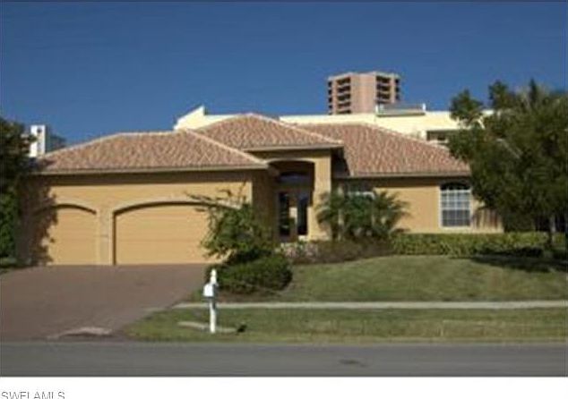 1st image of 860 Seagrape Dr
