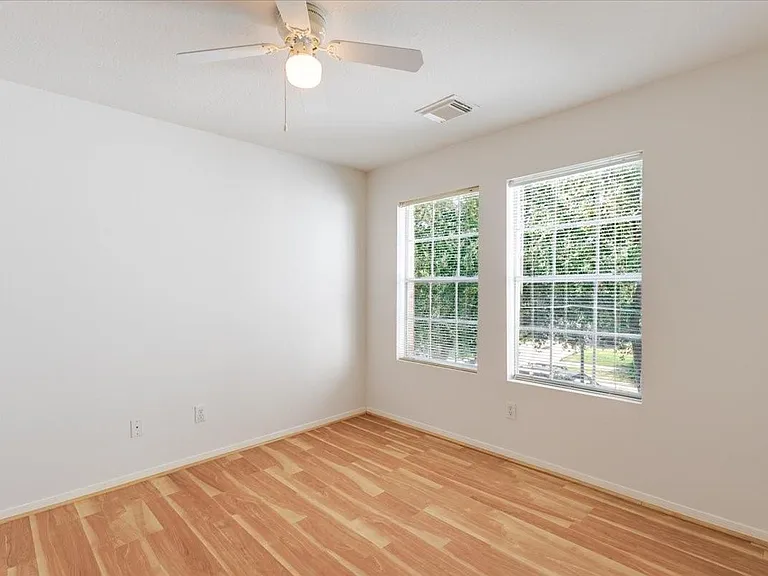 19510 Maywood Falls Cir — Photo 13