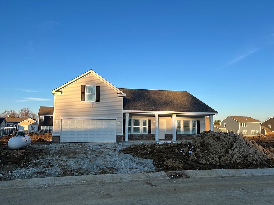 1st image of 223 Maggie Ln