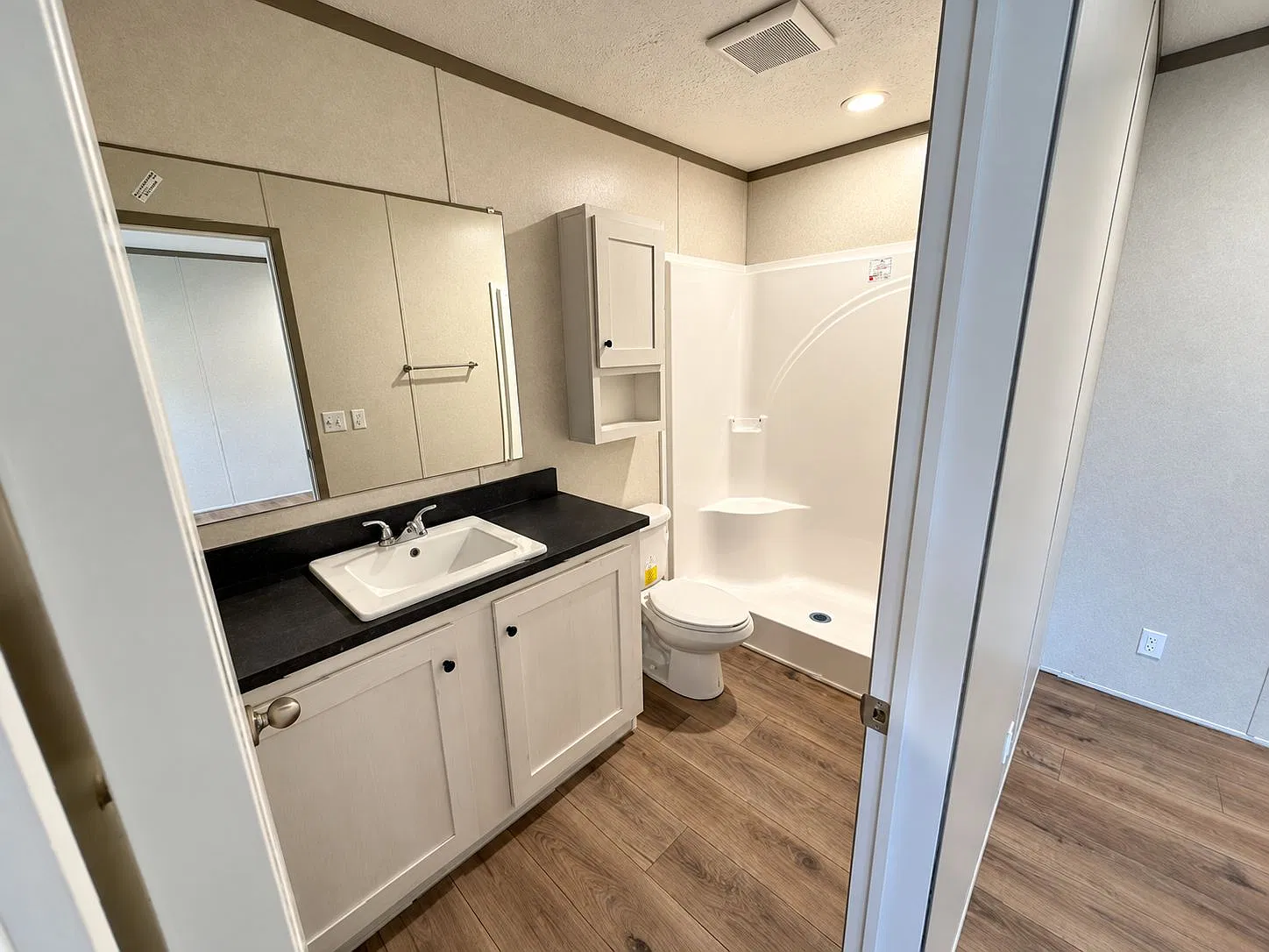 Open-Concept Floor Plan! — Photo 4
