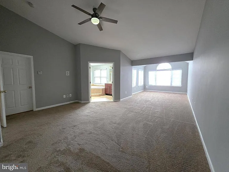 25257 Bald Eagle Ter — Photo 14