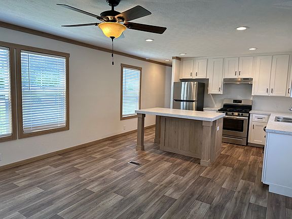 5th image of 2101 SW 38th St Lot 13