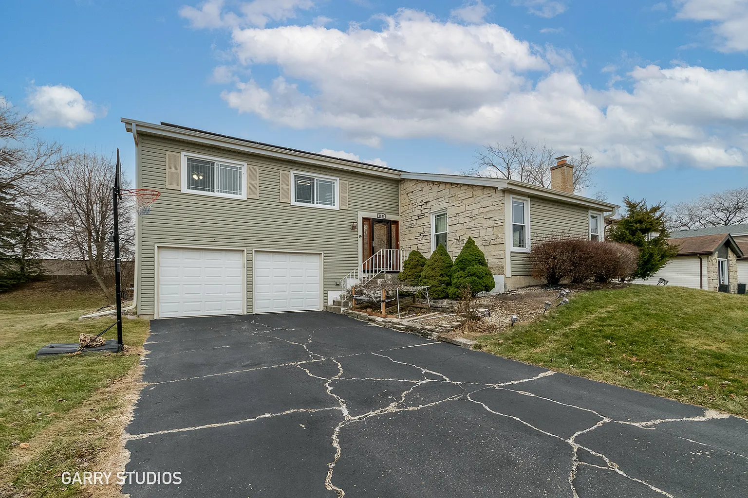 1979 Glenrock Ln photo 1