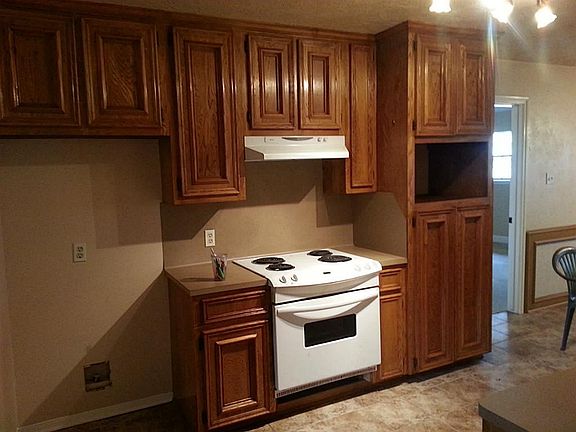 3rd image of 3208 Old Hickory Dr