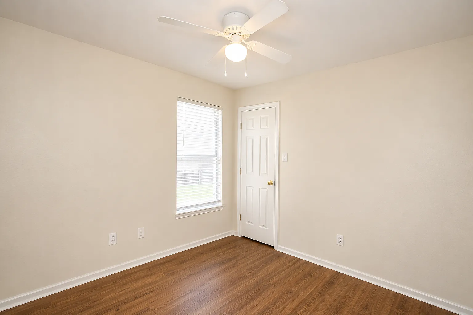 3309 Toledo Dr — Photo 4