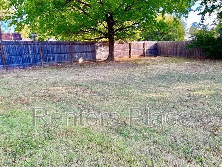 2233 N Denver Blvd — Photo 20