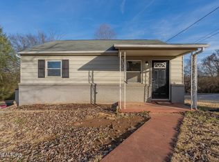 1510 Paris Rd, Knoxville, TN 37912