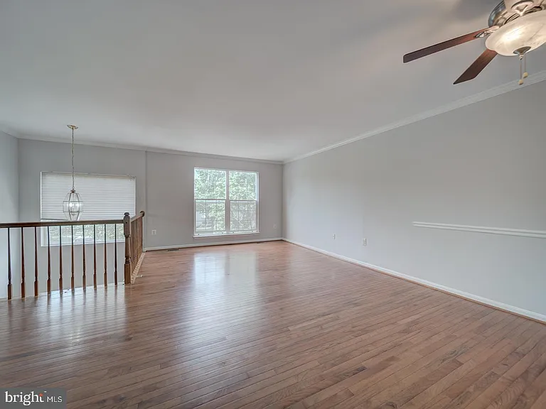8241 Humphrey Ln — Photo 13