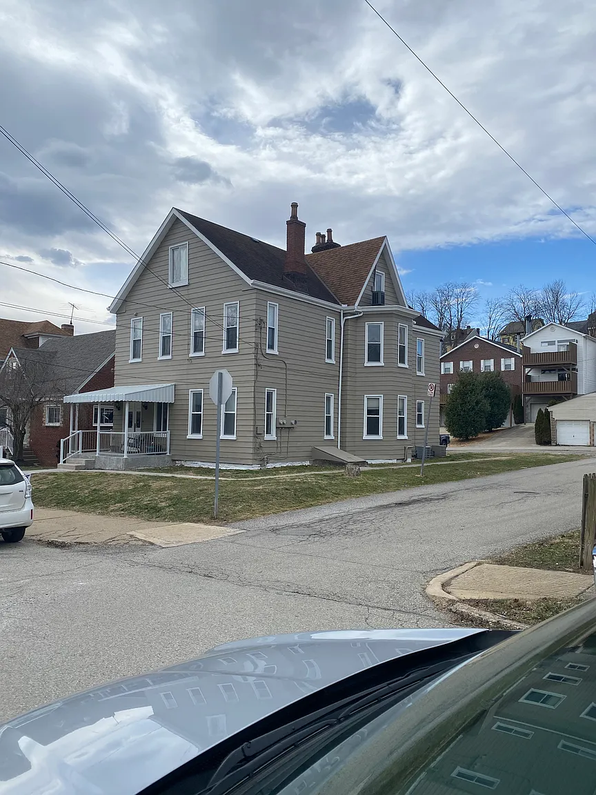 114 Olympia St #1 photo 1