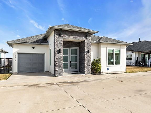 2nd image of 18518 Bridgeway Ln
