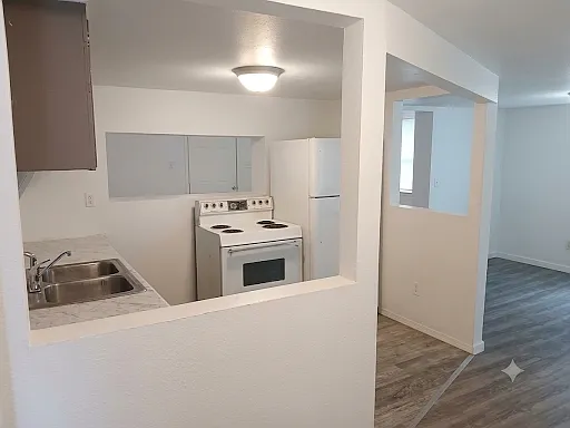 1522 Galena Ave — Photo 3