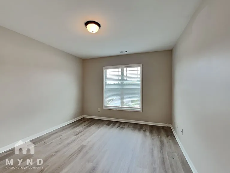 225 E Webber Ln — Photo 17
