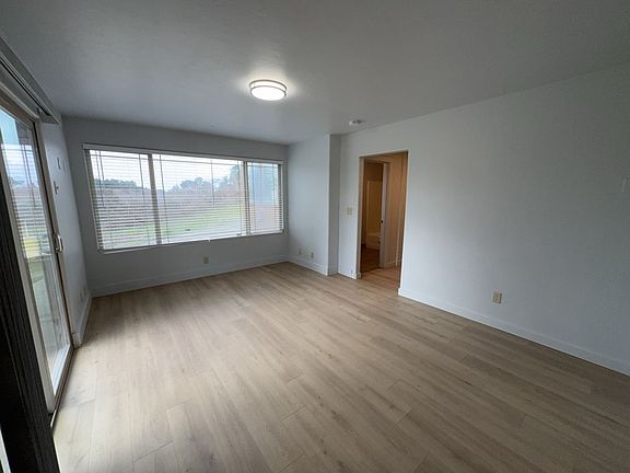 4th image of 3254 Dows Prairie Rd