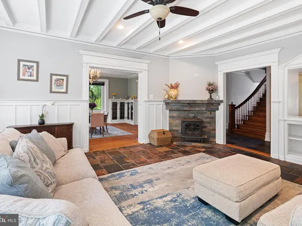 112 W Upsal St, Philadelphia, PA 19119