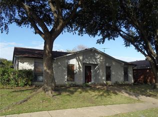 11739 Featherbrook Dr, Dallas, TX 75228